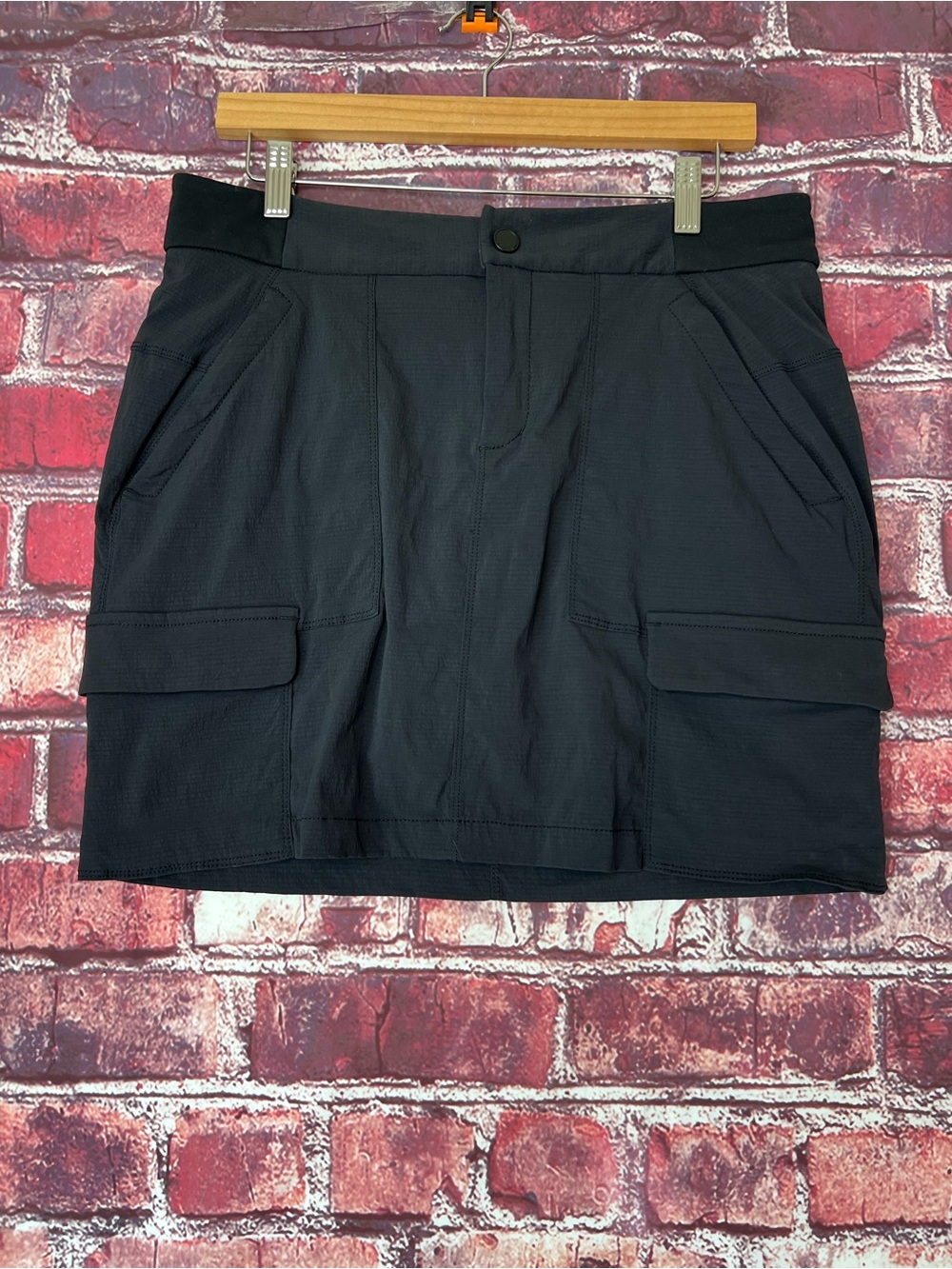 Athleta Black Trekkie Cargo Hiking Skort